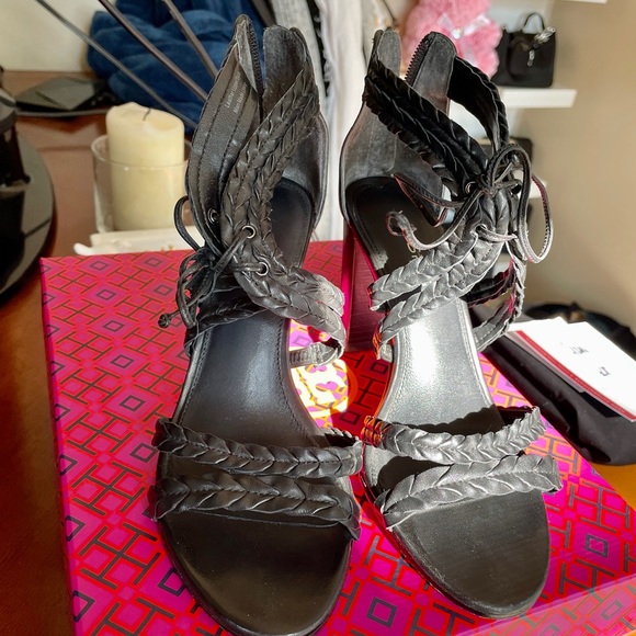 Black Vintage Via Spiga Lace Tie Up Heels - Picture 2 of 11